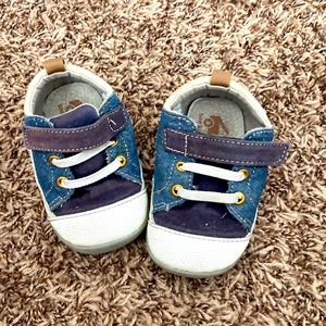 See Kai run  baby shoes size 5 - so cute